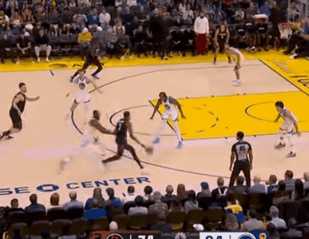 库里复出。杜兰特喂申京终结勇士。天翻地覆。赛前说库里复出，限制时间。本该是热热身