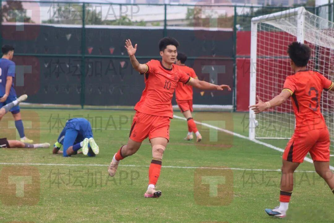 国青u20亚洲杯国足 贾伟伟建功 07年龄段U19国青取胜乌兹别克队  正在肇庆