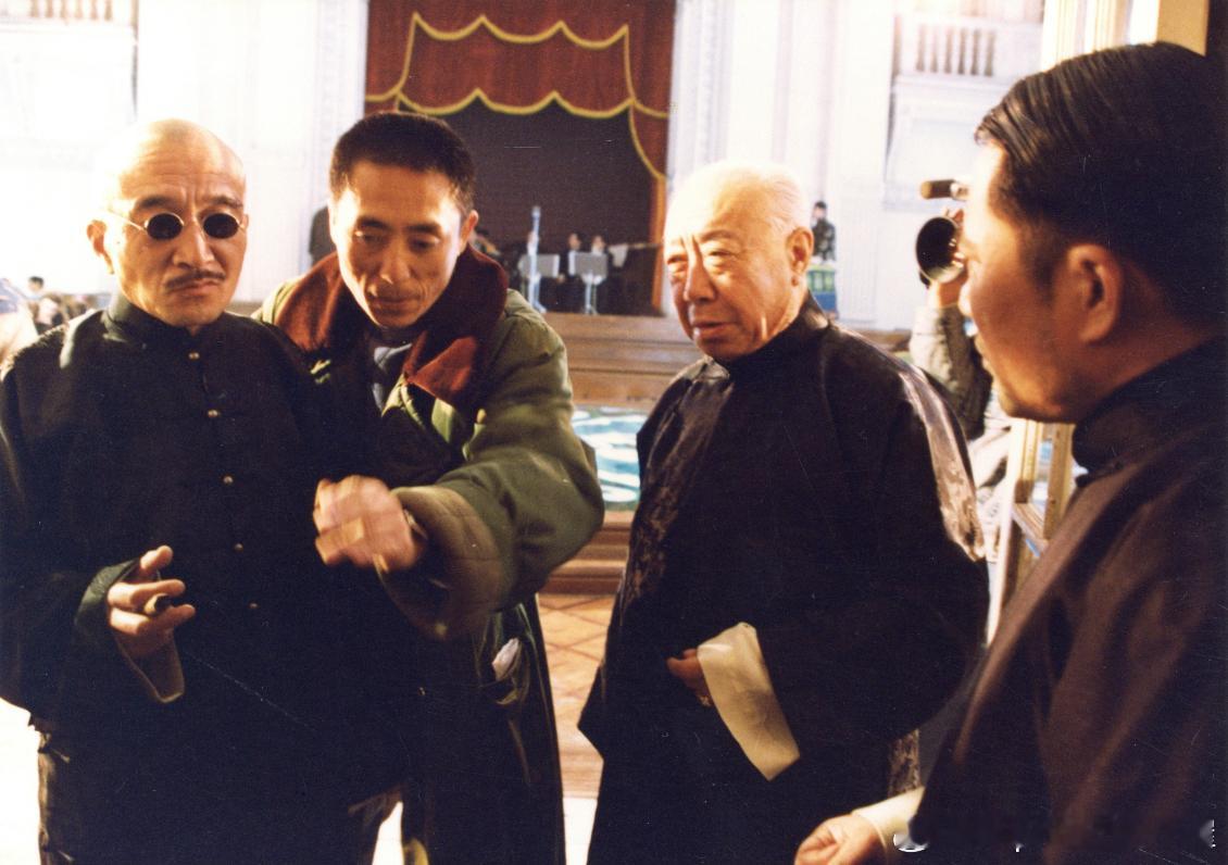 1995年电影《摇啊摇，摇到外婆桥》剧照。电影改编自毕飞宇的小说《上海往事》，由