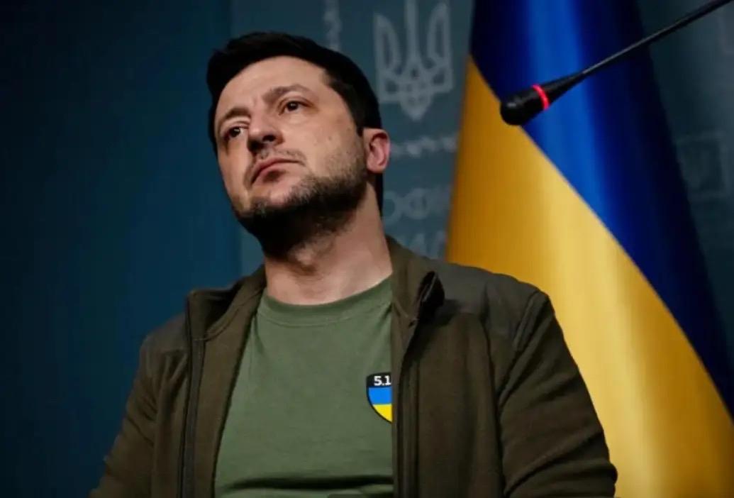 第一：放不下面子他原以为有美国在，普京无法阻挡他加北约，一旦加入北约可以随时拿捏