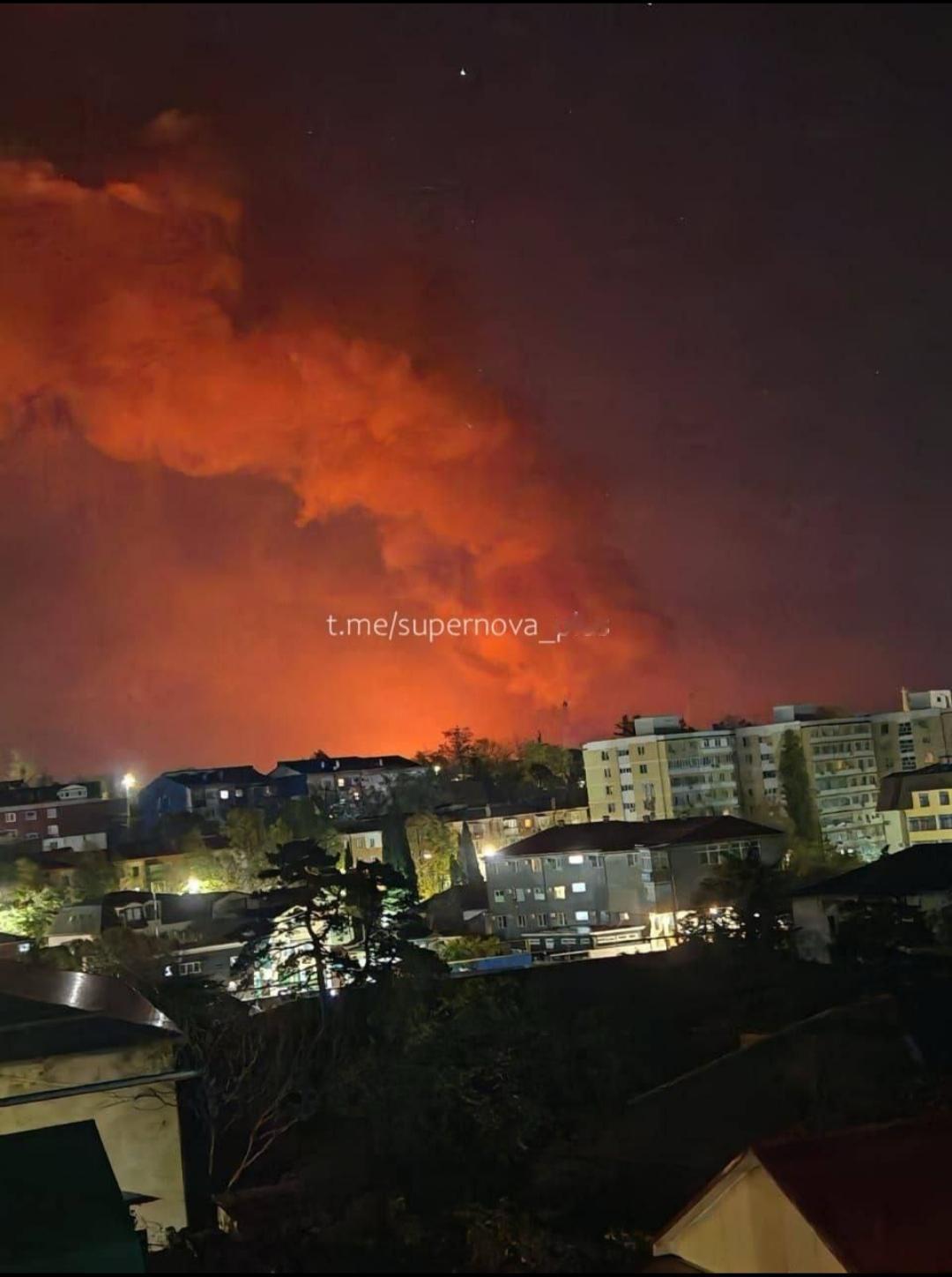 根据最新报道，俄罗斯克拉斯诺达尔边疆区图阿普谢（Tuapse）港口在2025年1