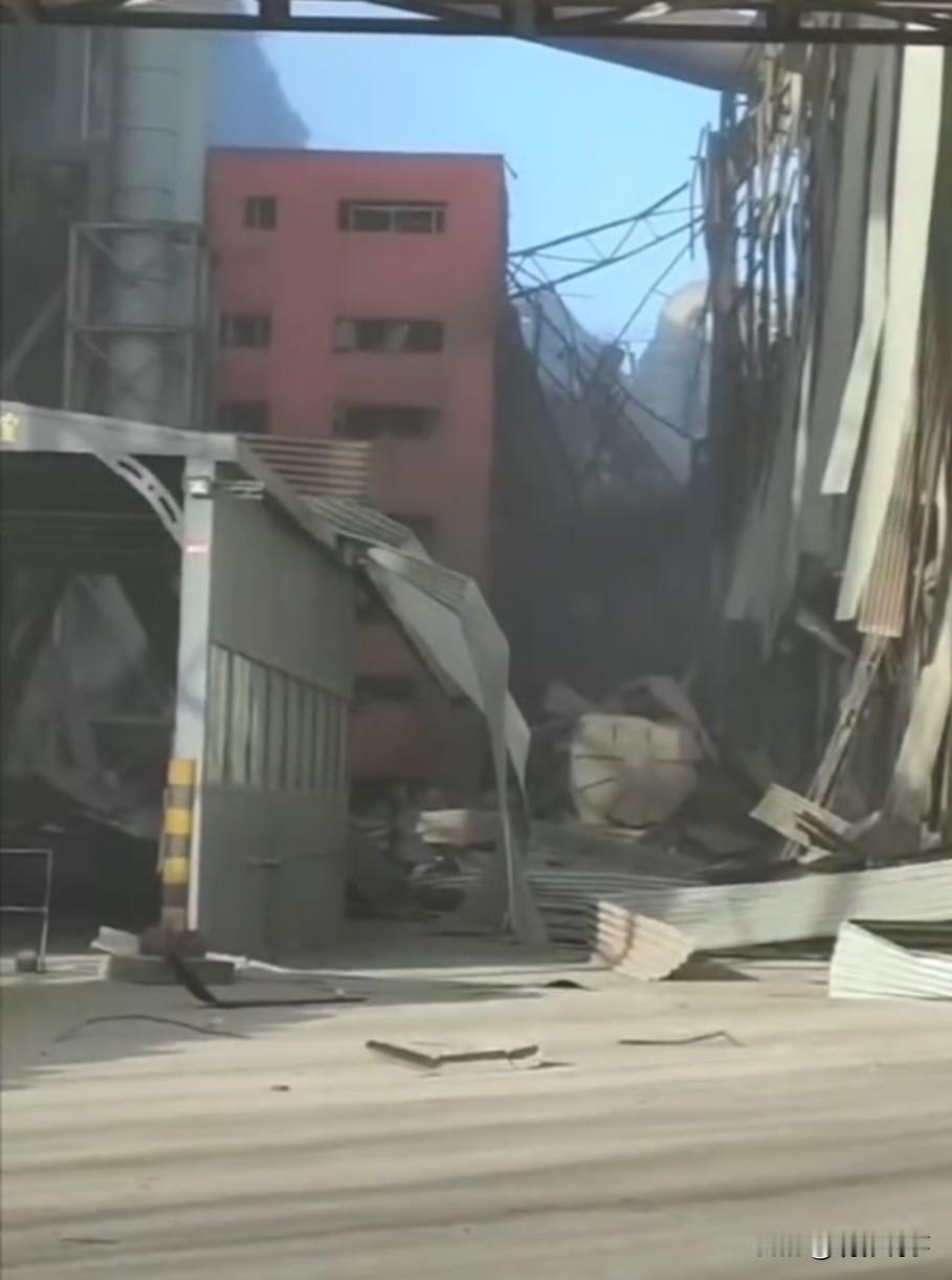 1月18日15时05分，包头市九原区尔甲亥村的包钢分厂发生爆炸事故。截至当日15