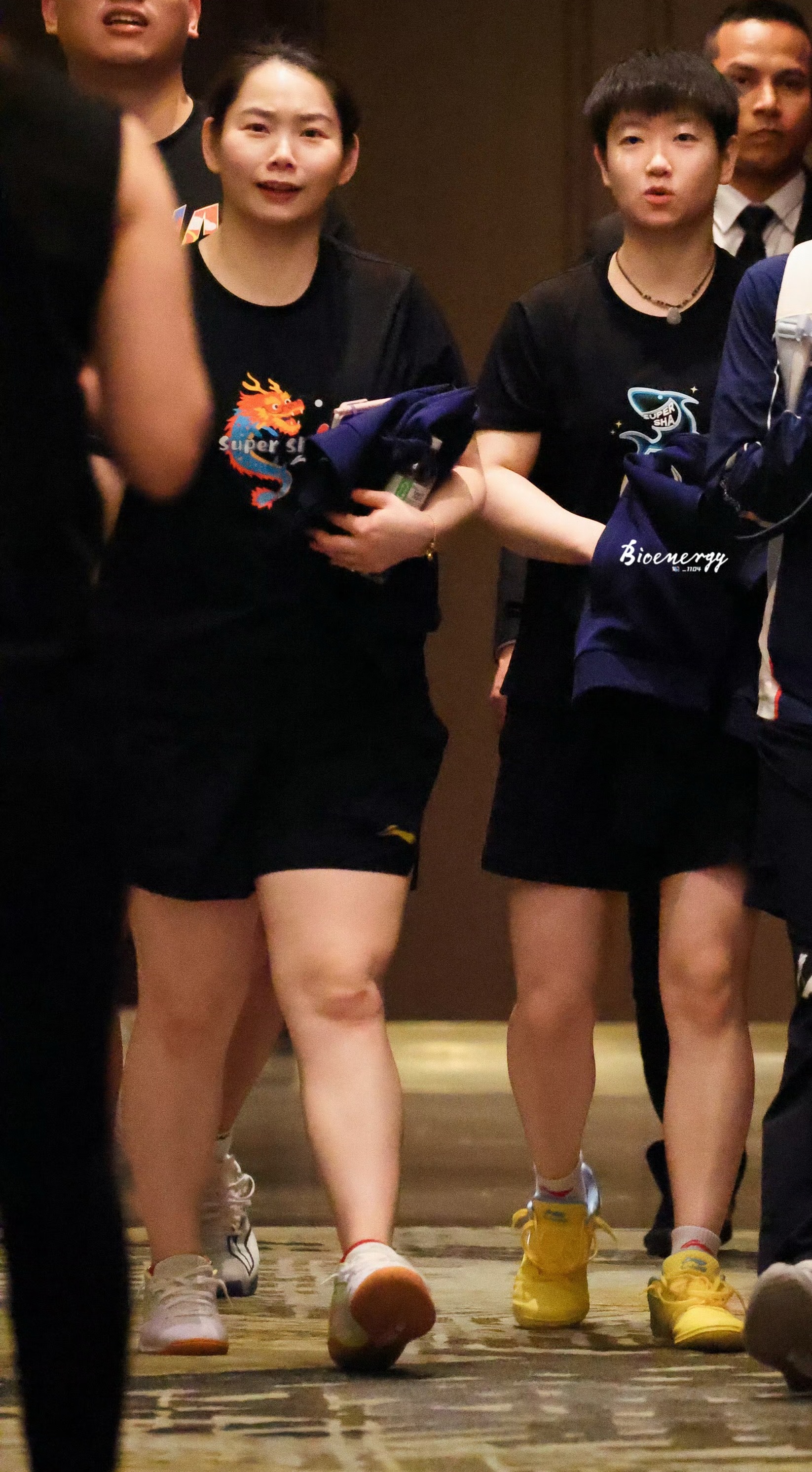 和佳佳大腿围对比就很明显我宝宝瘦了整整两圈！ 