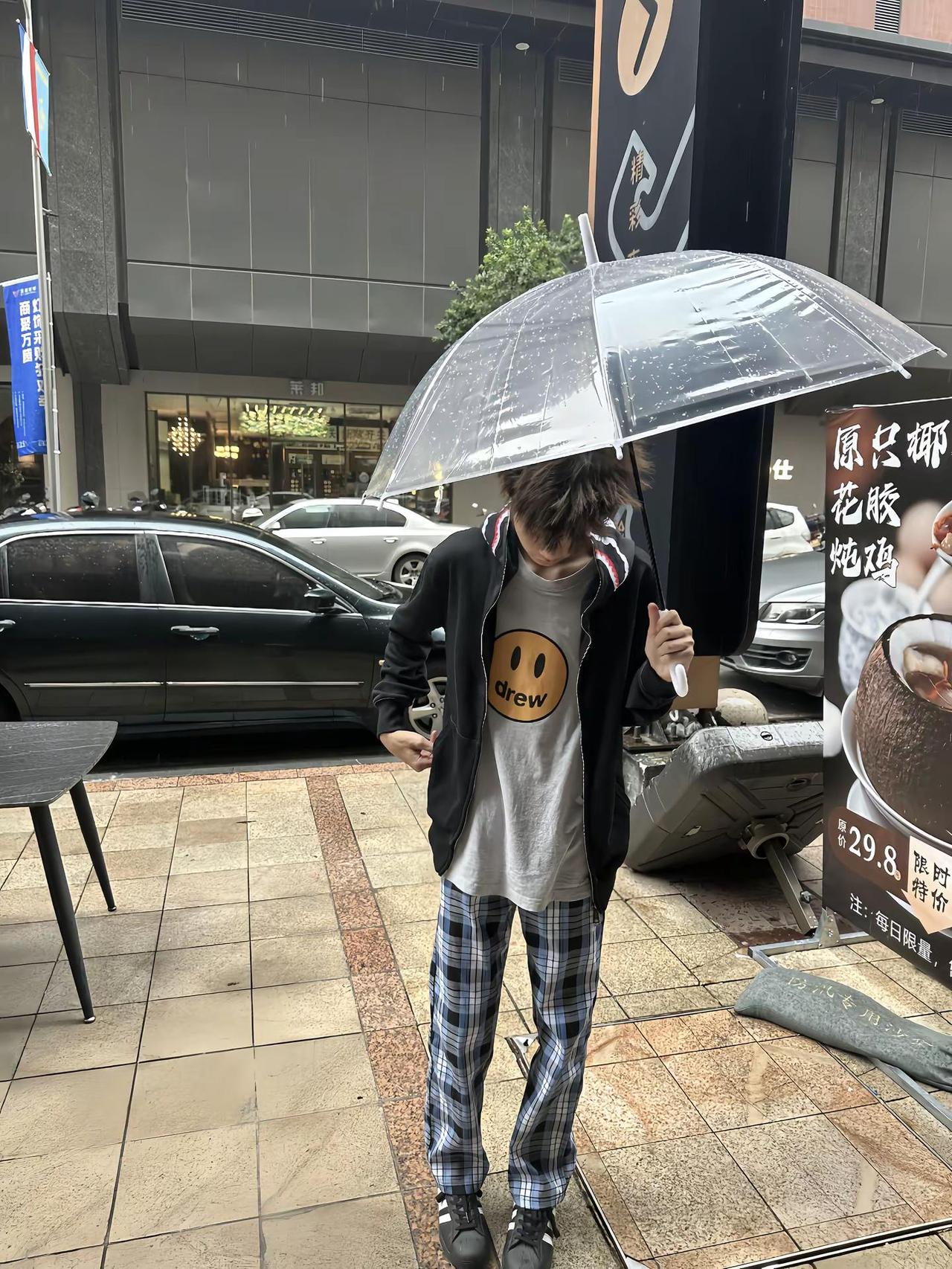 留点破绽吧 让我知道你也在想我
