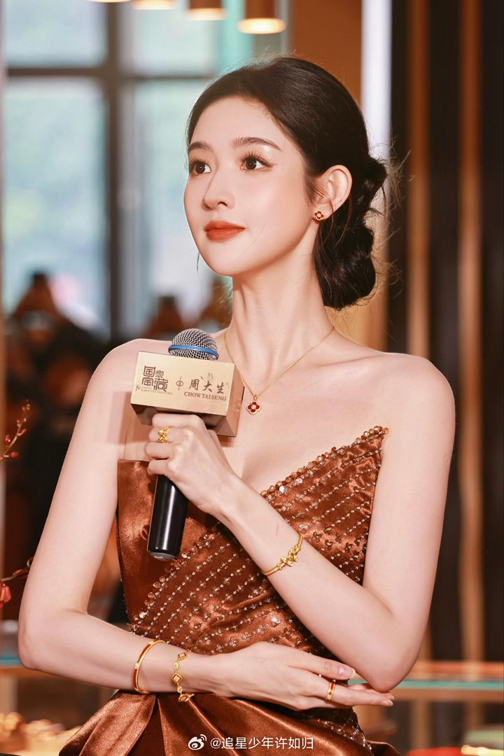 白鹿王玉雯可以不化妆见面的关系我们的宿舍女孩子最好的友情状态莫过于此！不用精致妆