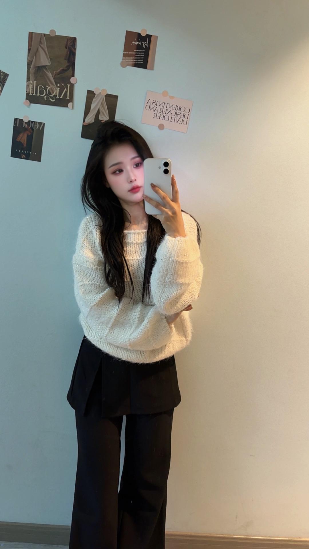 显白气质穿搭 毛衣松弛感随性穿搭 今天穿这样 今日look分享 小个子屁帘裤