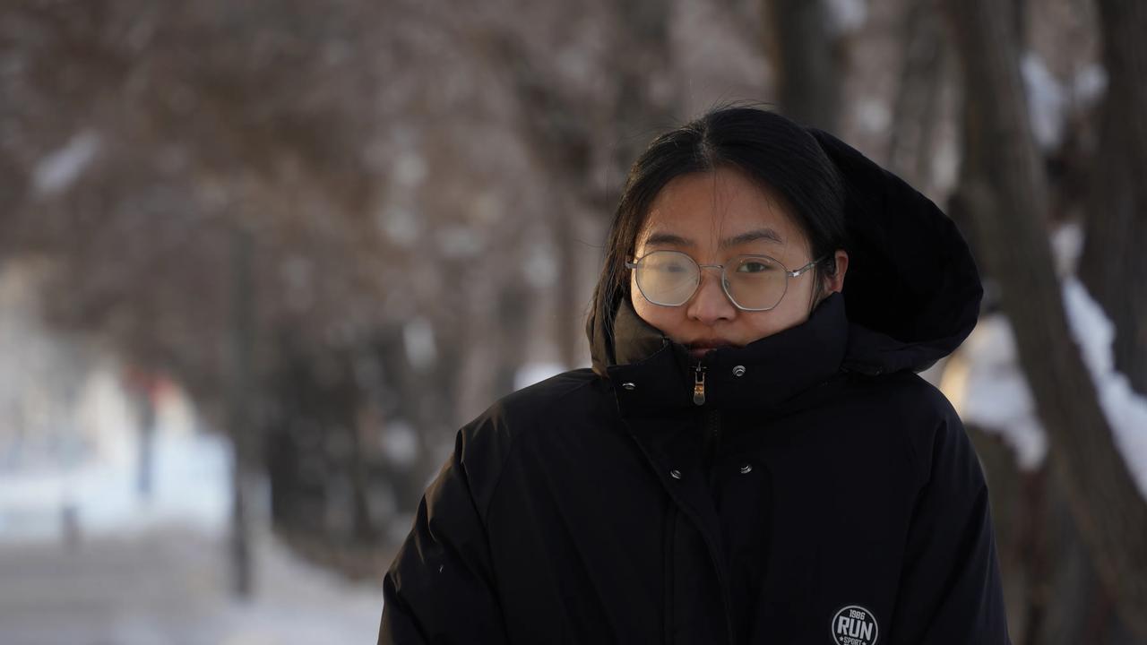 带媳妇去了一次我的新疆老家 零下32度 我媳妇冷的不行，但是始终都是很开朗的态度