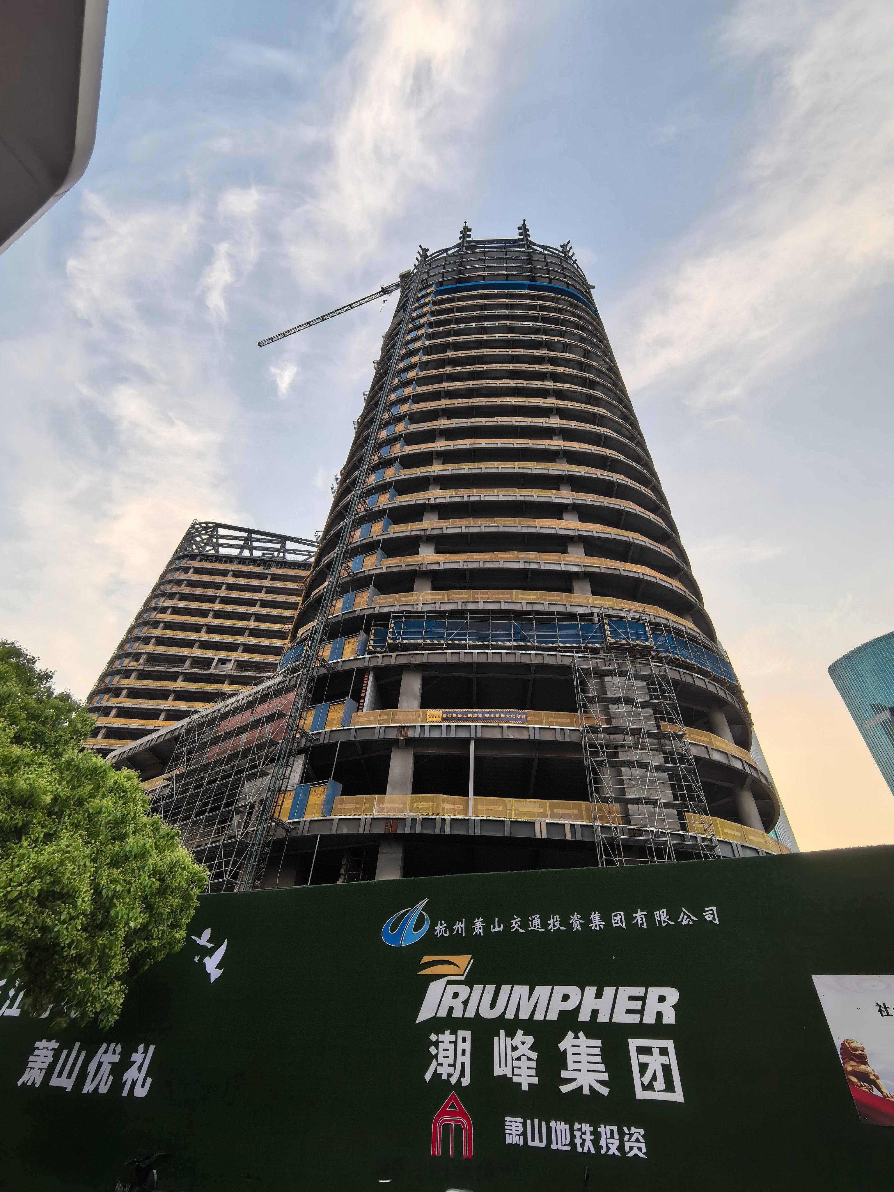 位于飞虹路站南侧的市北客运中心，进度很快。来自的记录。 