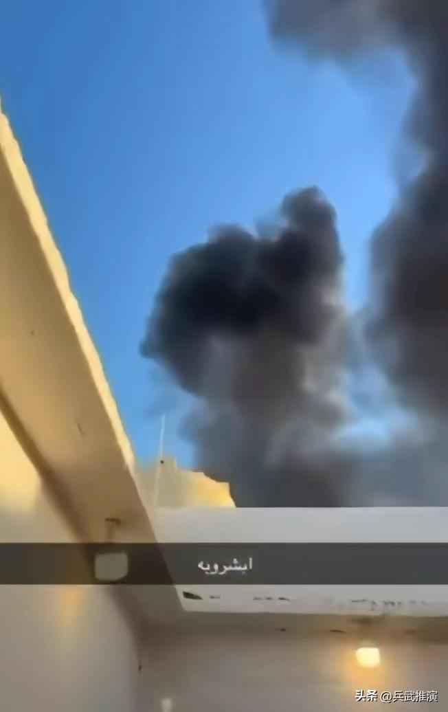 疑似美军F-15战机在科威特坠毁，原因未知

3月2日，一架美军F-15战机在科