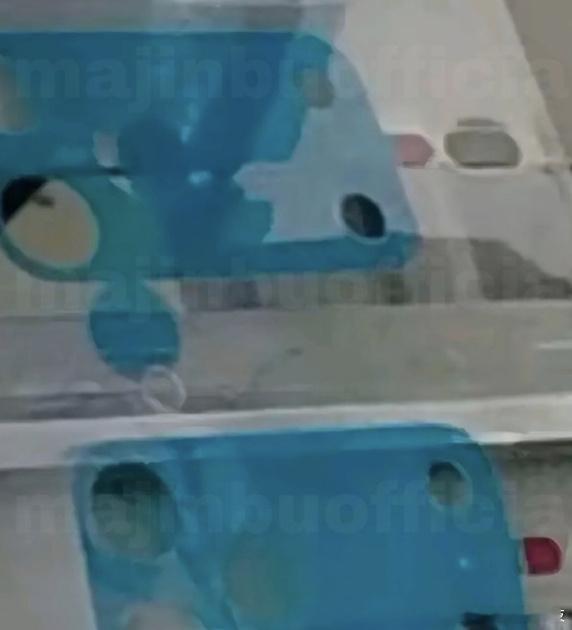 iPhone17Pro模具曝光  还是不太信，长这个样子的必要性是什么[挖鼻] 
