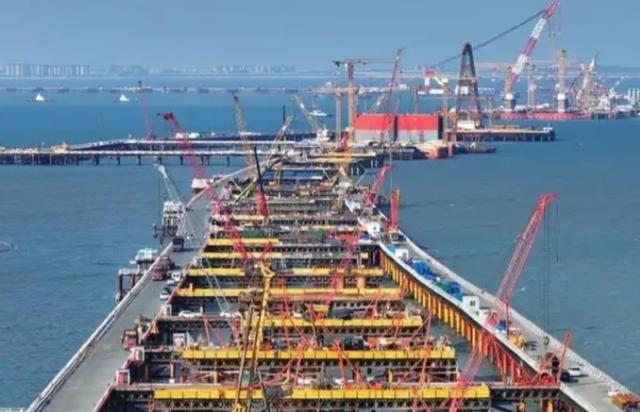 大陆正式宣布了，不管台湾当局同不同意、支不支持，厦金大桥工程照常开工，目前已稳稳