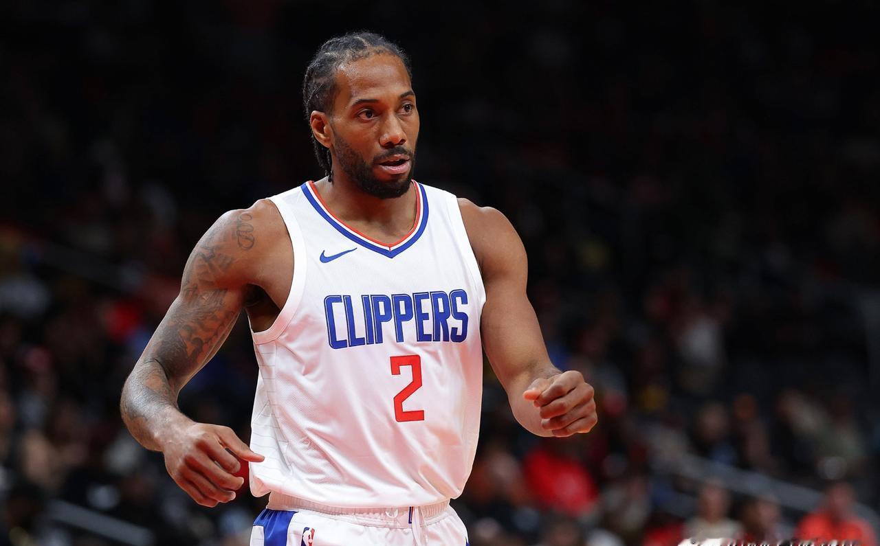 76%的得票率，不是约基奇，不是文班亚马，而是那个男人。
那个沉默的，几乎被遗忘