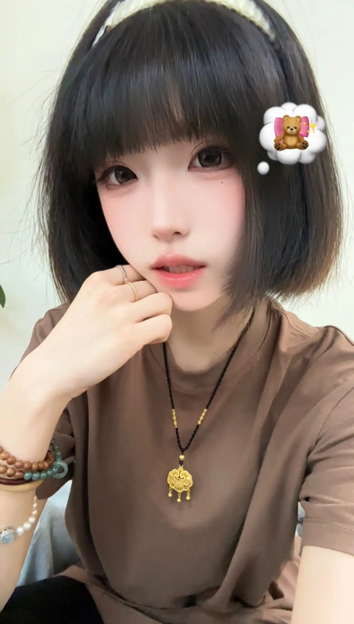 你根本就不会道歉，你只会撒娇逃避问题，算了，好可爱
