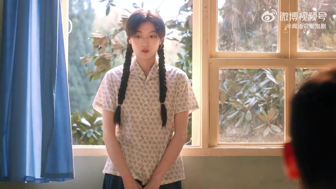 一集救人两集失忆三集嗑晕陈飞宇这次真的解锁年代文男主新赛道，孙千也超贴费霓这个角