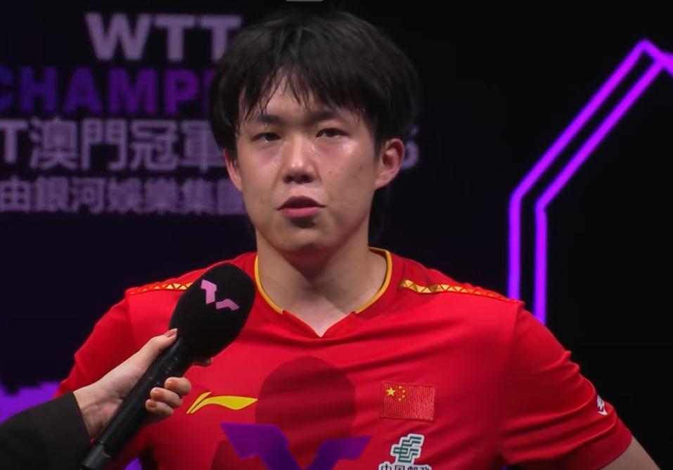 王楚钦赢了松岛后，记者被王楚钦的回答搞懵了！
记者问：
接下来将会面临更强的对手