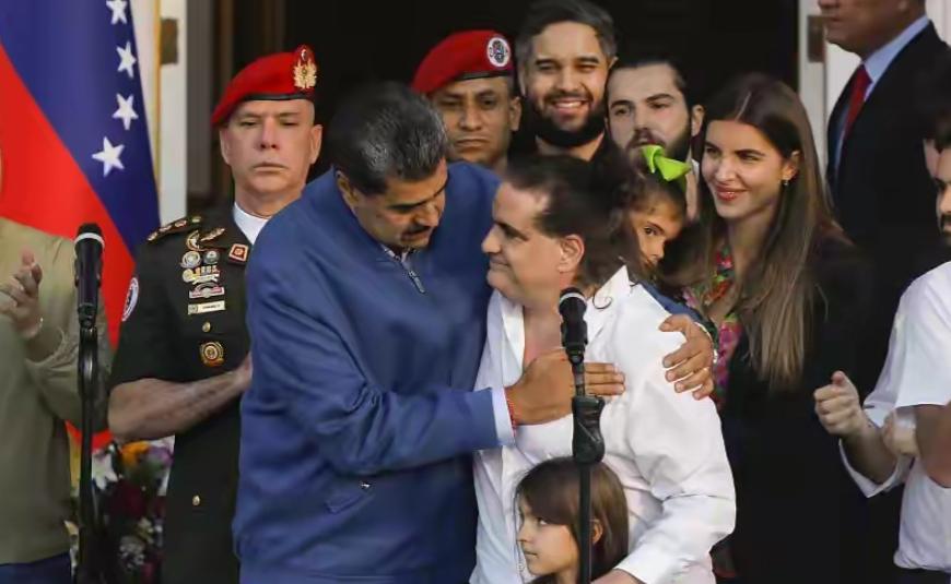 这是一个危险的信号？有消息称，2月4日，美国情报部门证实，马杜罗的一亲名亲信，商