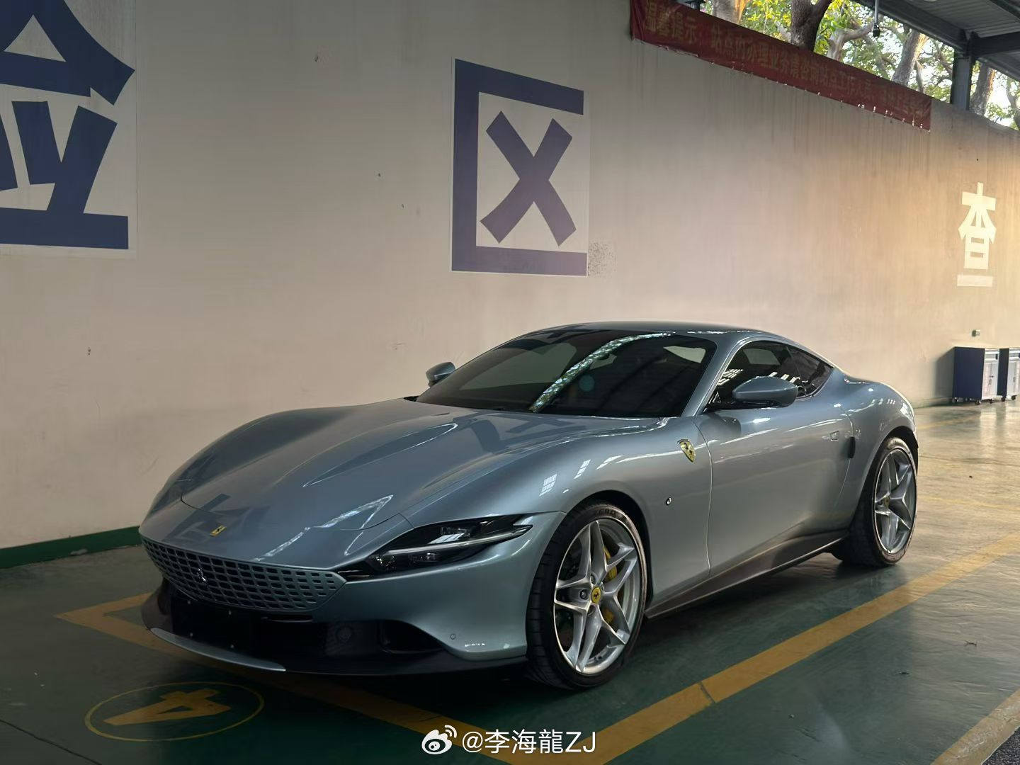 最新购入23年法拉利Roma 安全行驶 1.6 万公里，即将到店 