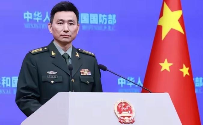 美国这么大胆了吗？
10月20日凌晨，美军战斗舰冲闯我国南沙群岛！

南部战区海