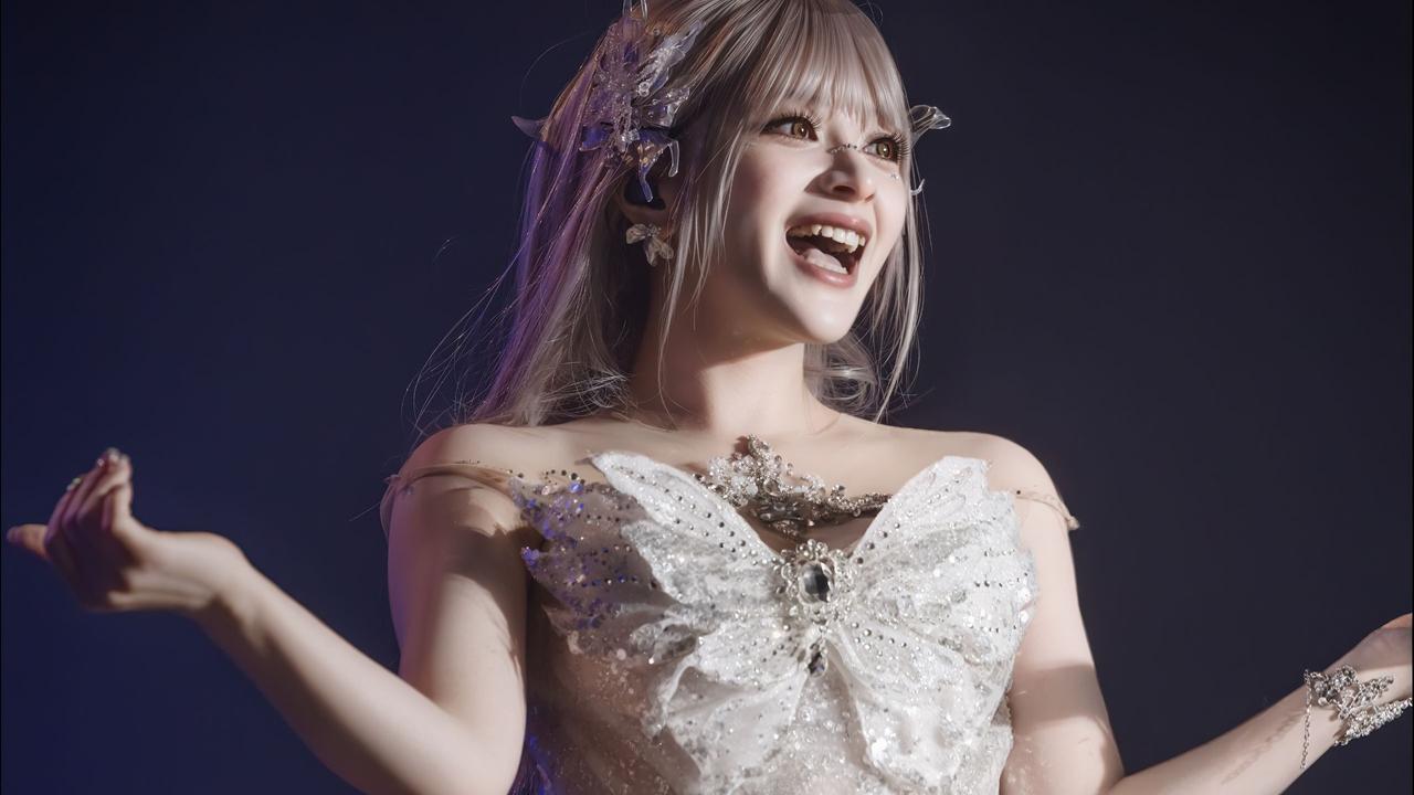 滨崎步别嚷嚷受委屈了，看看人家美依礼芽，你得好好反思：为什么大家都针对你？
 