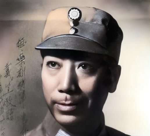 1939年，戴笠手下有名叫“黑桃皇后”的女特工，屡受表彰，但抗战胜利后，她却销声