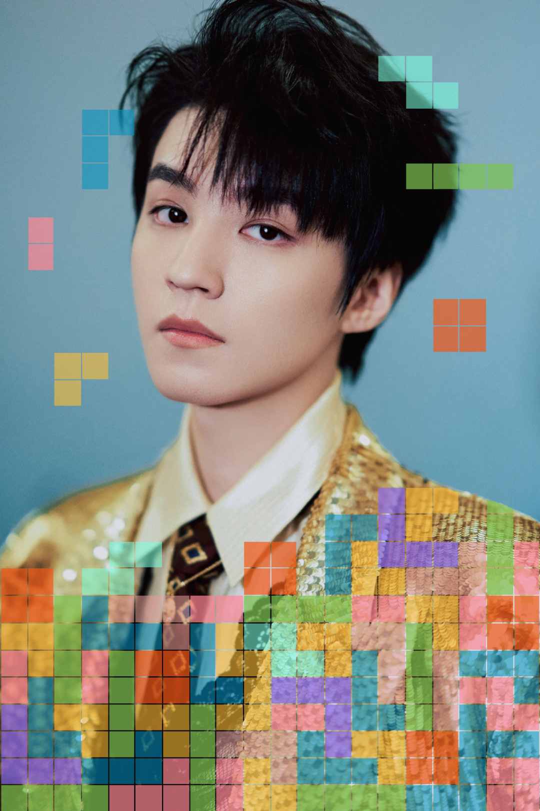 王俊凯红毯压轴 王俊凯金色西装贵公子 王俊凯 QQ音乐超级巅峰之夜红毯王俊凯红毯