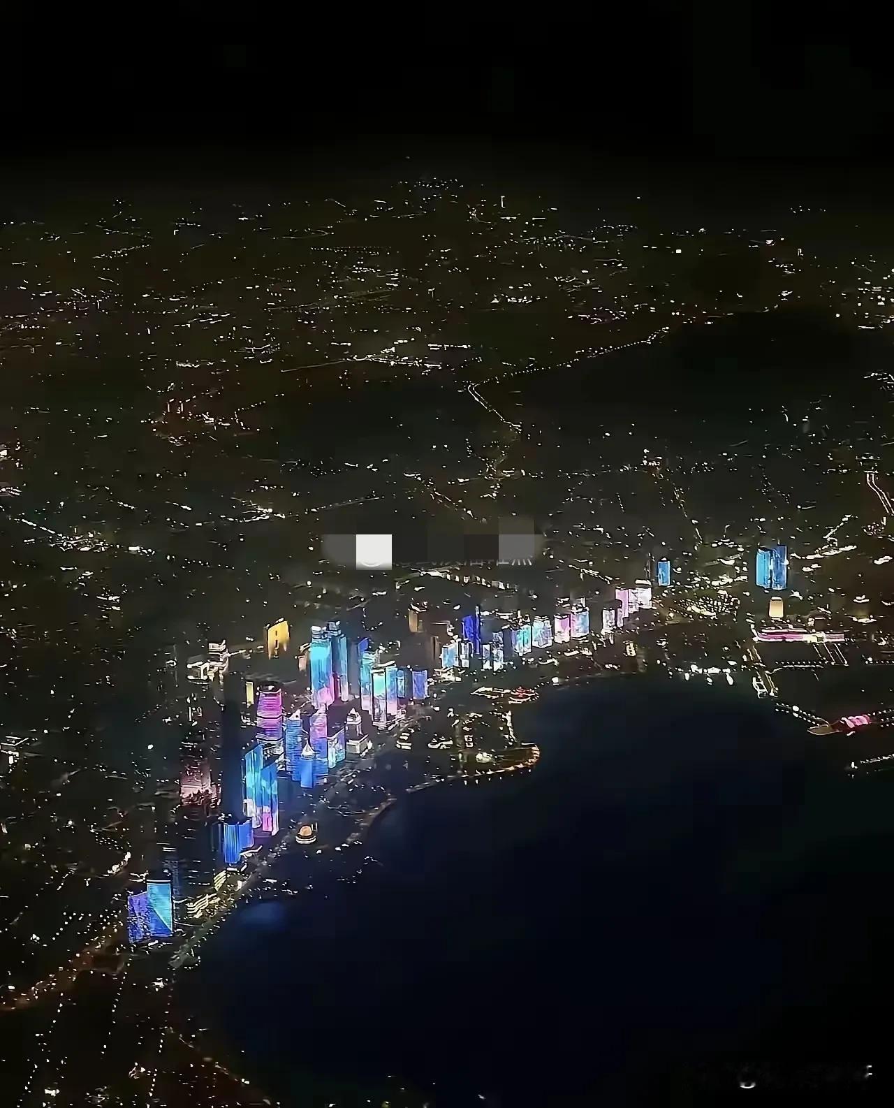 考考你，这是哪个城市的夜景？