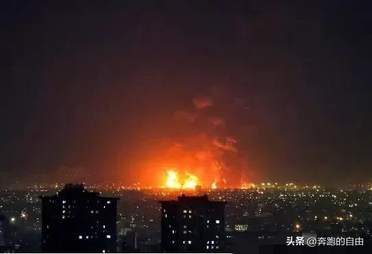 伊朗这次没瞄准以色列，导弹落在了利雅得郊区的炼油厂，精准炸掉了美军战机燃油储备，