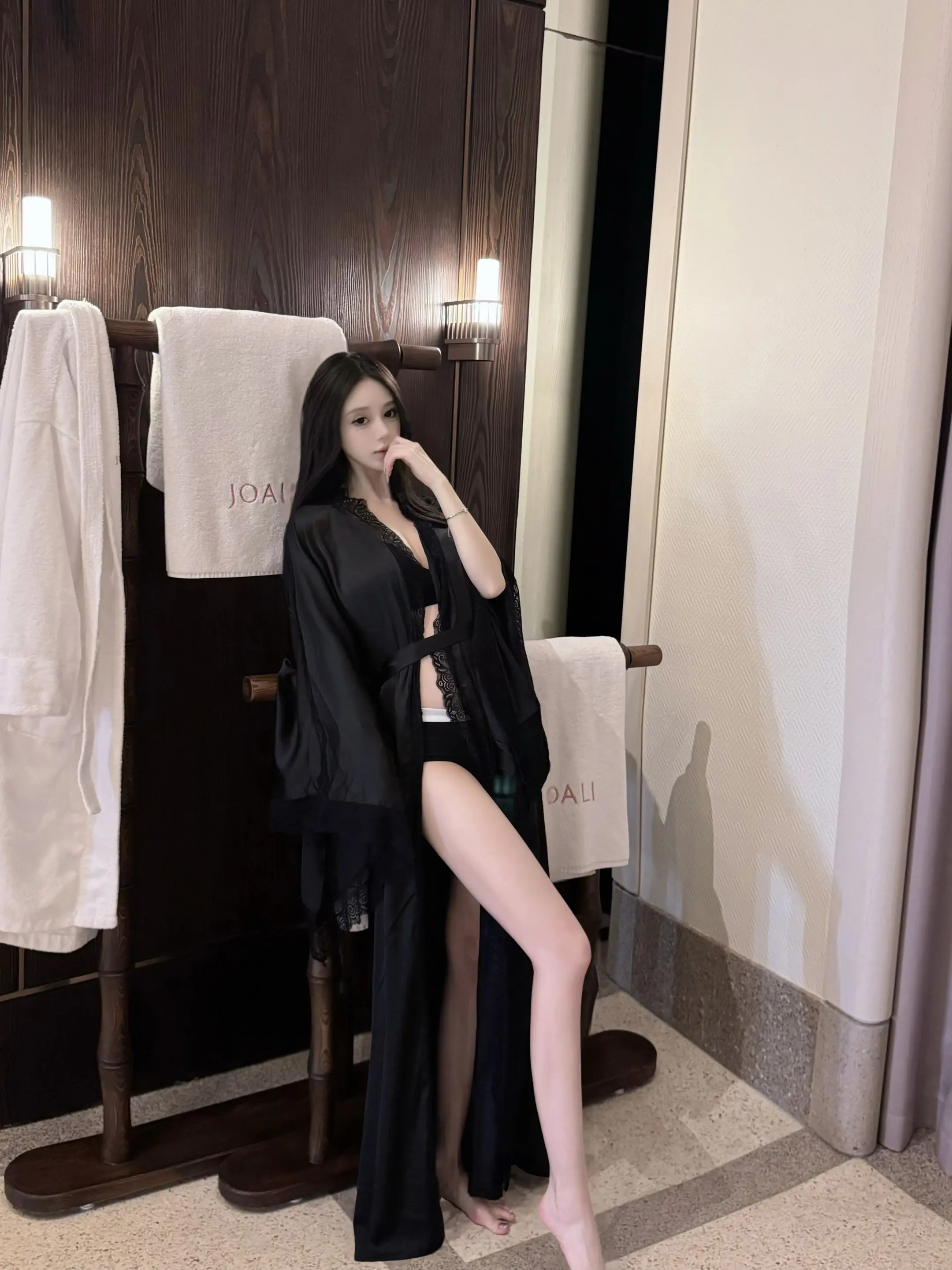 离开我谁给你添堵。