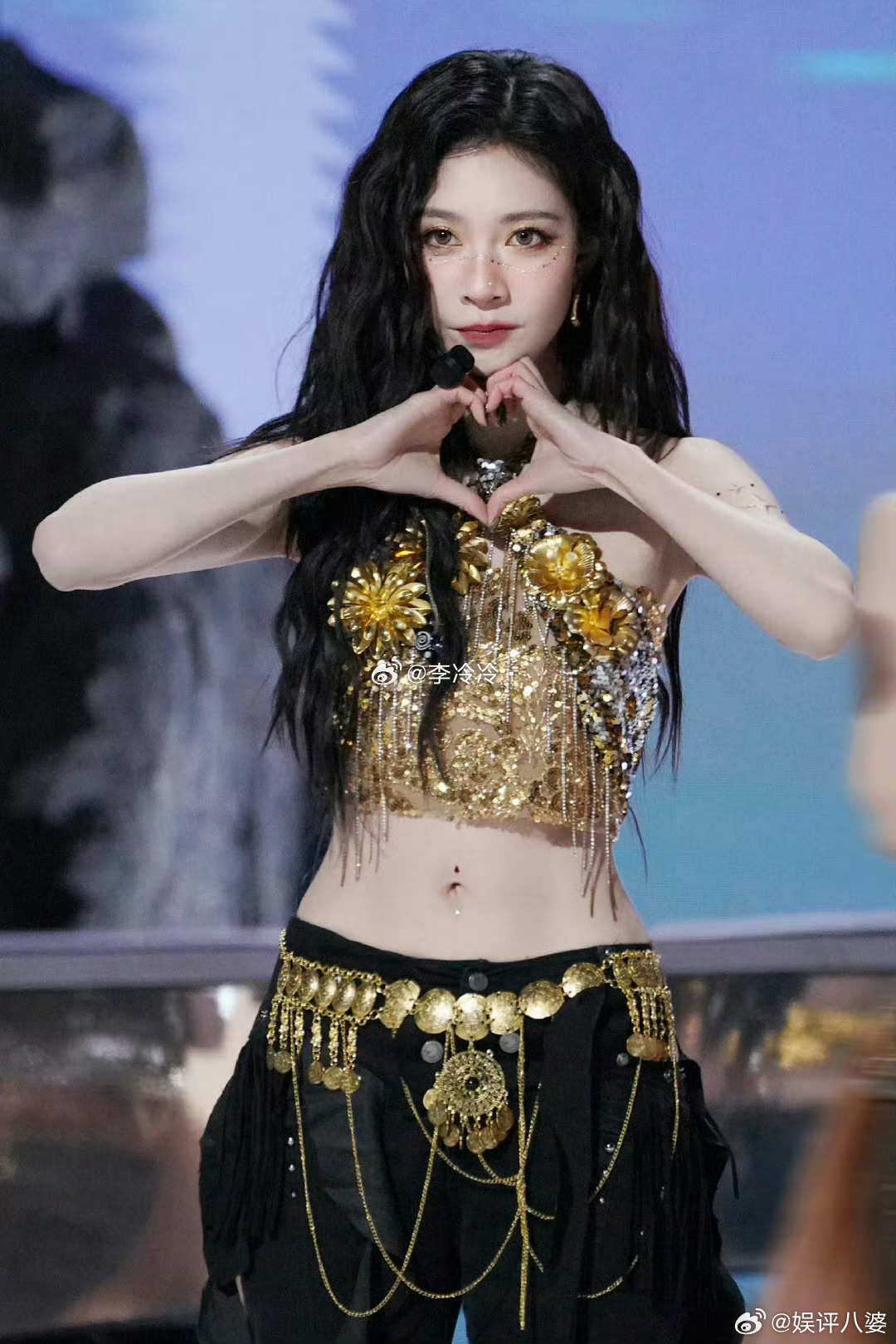 舞娘舞娘舞台美轮美奂，全是亮眼美女!💃二公表演超精彩，小婉予彤超闪耀，菲马彤婉