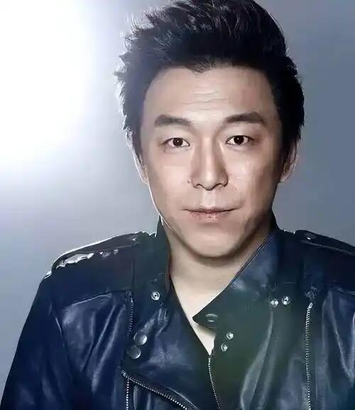 黄渤真讨厌你们这些瘦子黄渤易胖人群嘴替 看渤哥委屈巴巴的样子，像不像你为了减肥只