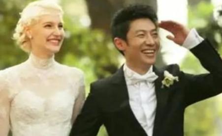 八年前，亿万豪门千金李白执意要嫁给撒贝宁，而与父亲决裂，八年后，李白终于明白，自
