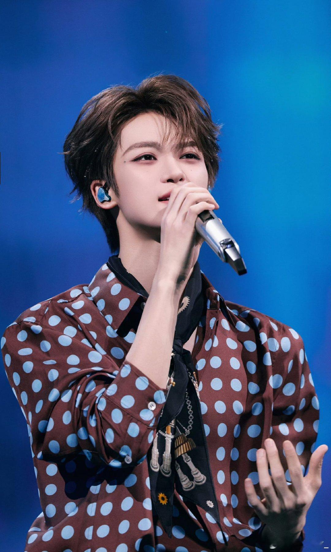 梓渝梓渝真诚小狗真诚小狗梓渝梓渝的每一步都走得扎实又努力，成长有目共睹，也永远记