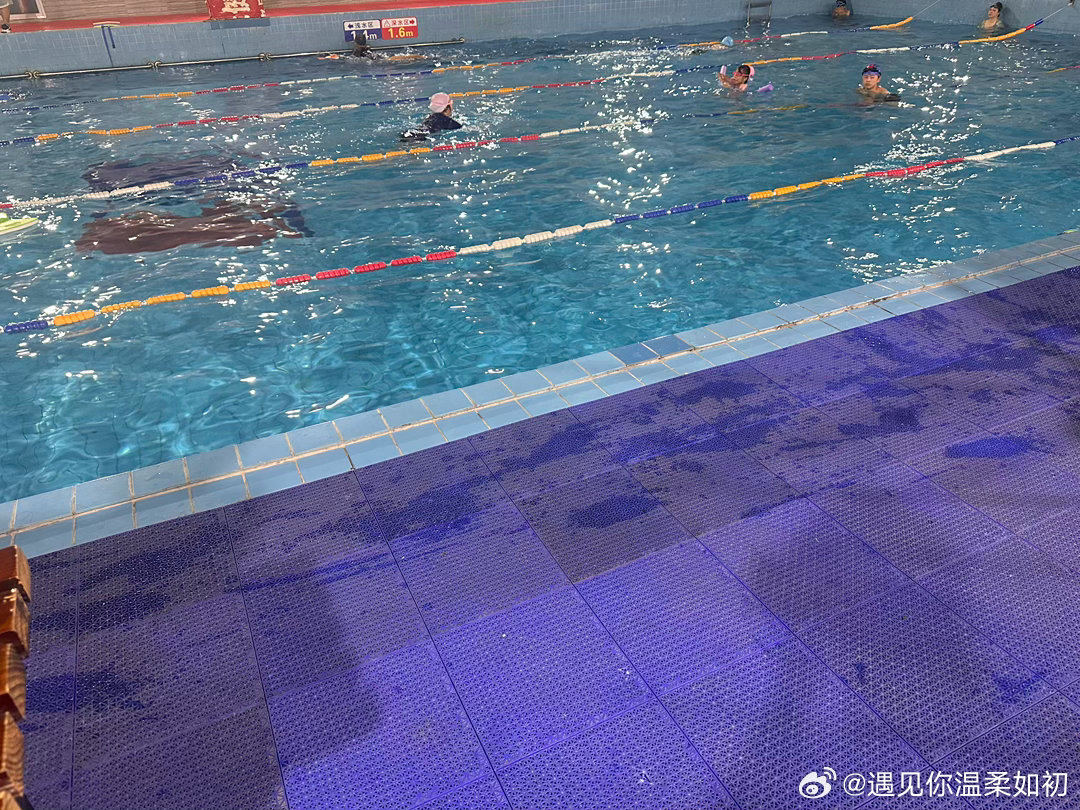 原来三伏天才是减肥黄金期原来三伏天才是减肥黄金期 确实，当我来到健身房，就已经满