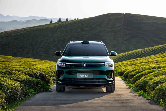 情侣雨夜露营记！问界新M7把湿地公园变成私密约会地
最近一直想和对象去湿地野餐，