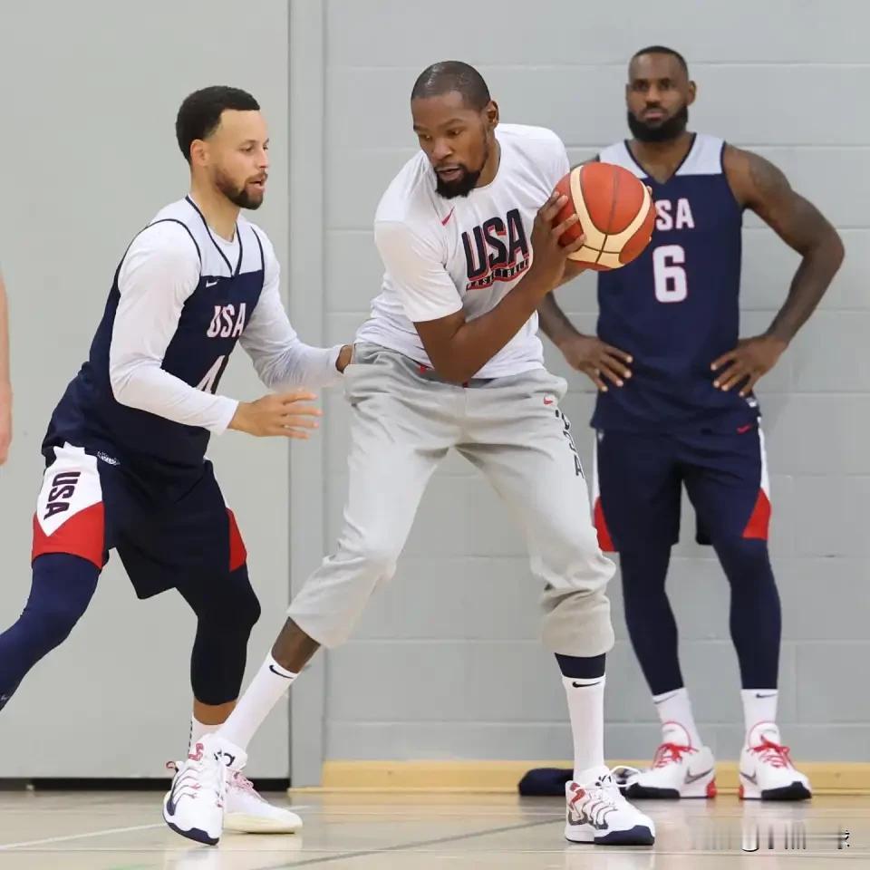 蒂格：今年圣诞大战让我清晰看到新旧交替的景象，这已不再是詹杜库的联盟

今日，前