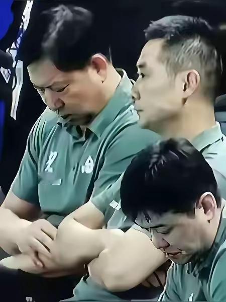 功勋教练王宝泉或复出第三次执教天津女排？
如果陈方指导出任天津男排助教的消息都出