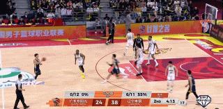 广东队三分球不能太差，连解说员都落井下石，字母催促萨姆纳建功立业

快手和抖音的