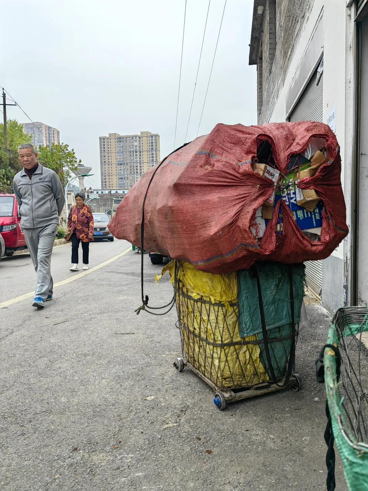 分享一张你最近随手拍的照片吧视穷