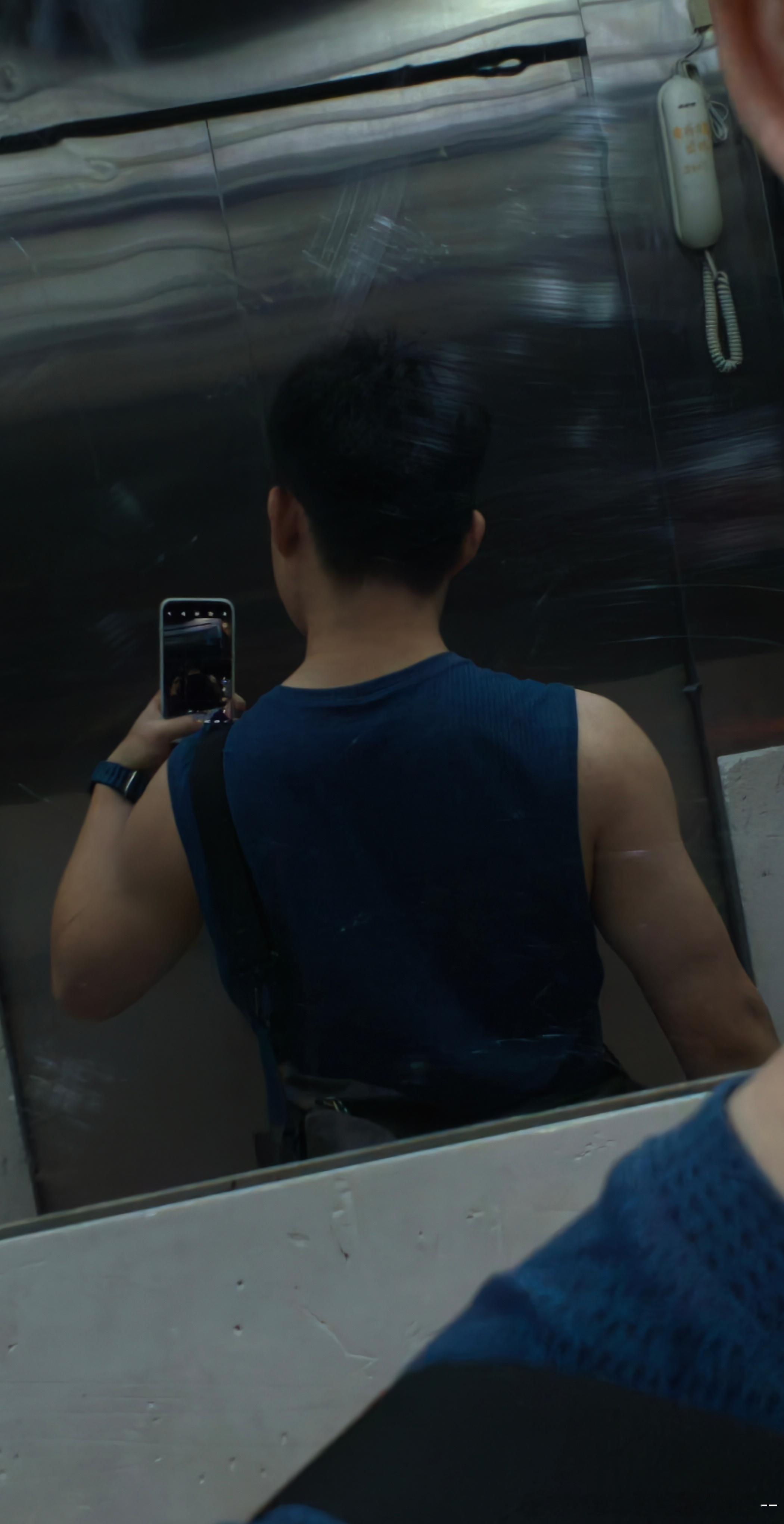 这个肩是有了还是没有呢？ 