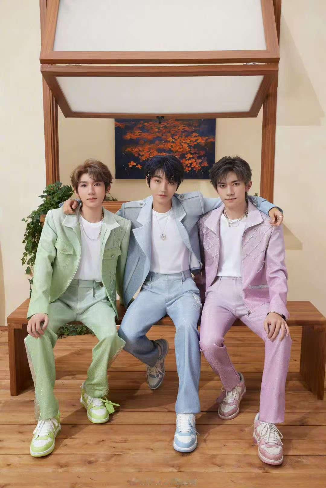 张小婉管乐青春修炼手册浪姐三公选曲有TFBOYS的歌 救命，张小婉管乐+青春修炼