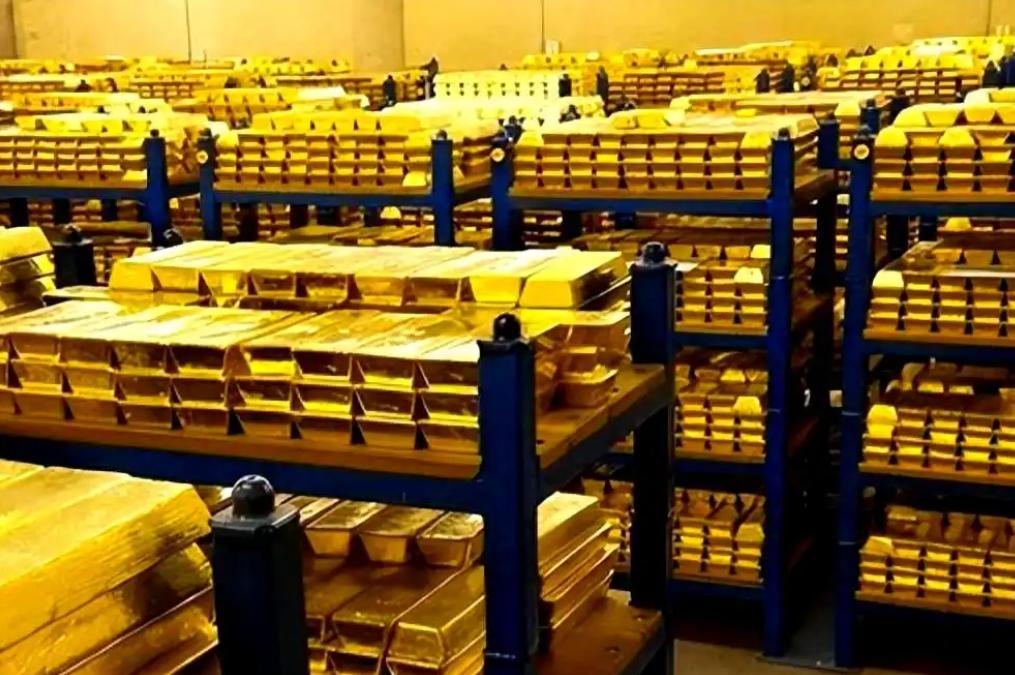 600 吨黄金存在美国，如今想取回却比登天还难！很多人一直疑惑一个问题：我国足足