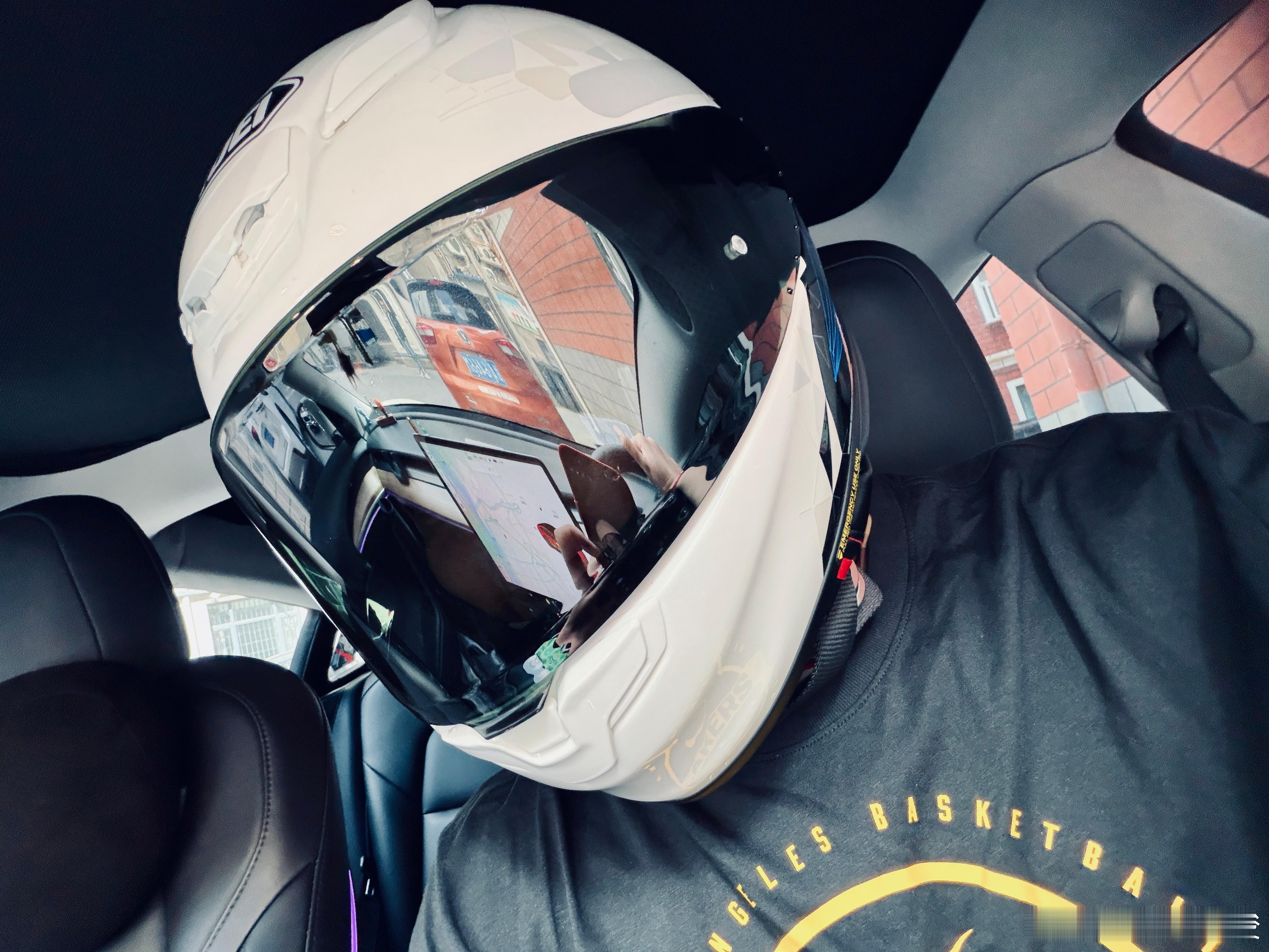 在平淡生活中找到乐趣。好梦~~~ 