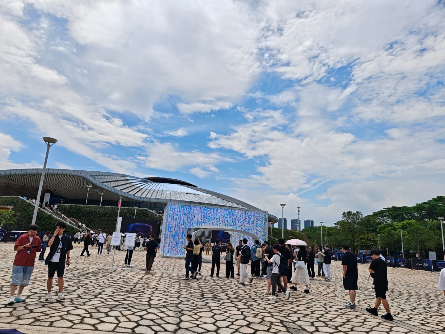vivo Vision 探索版 一会见～  ​​​