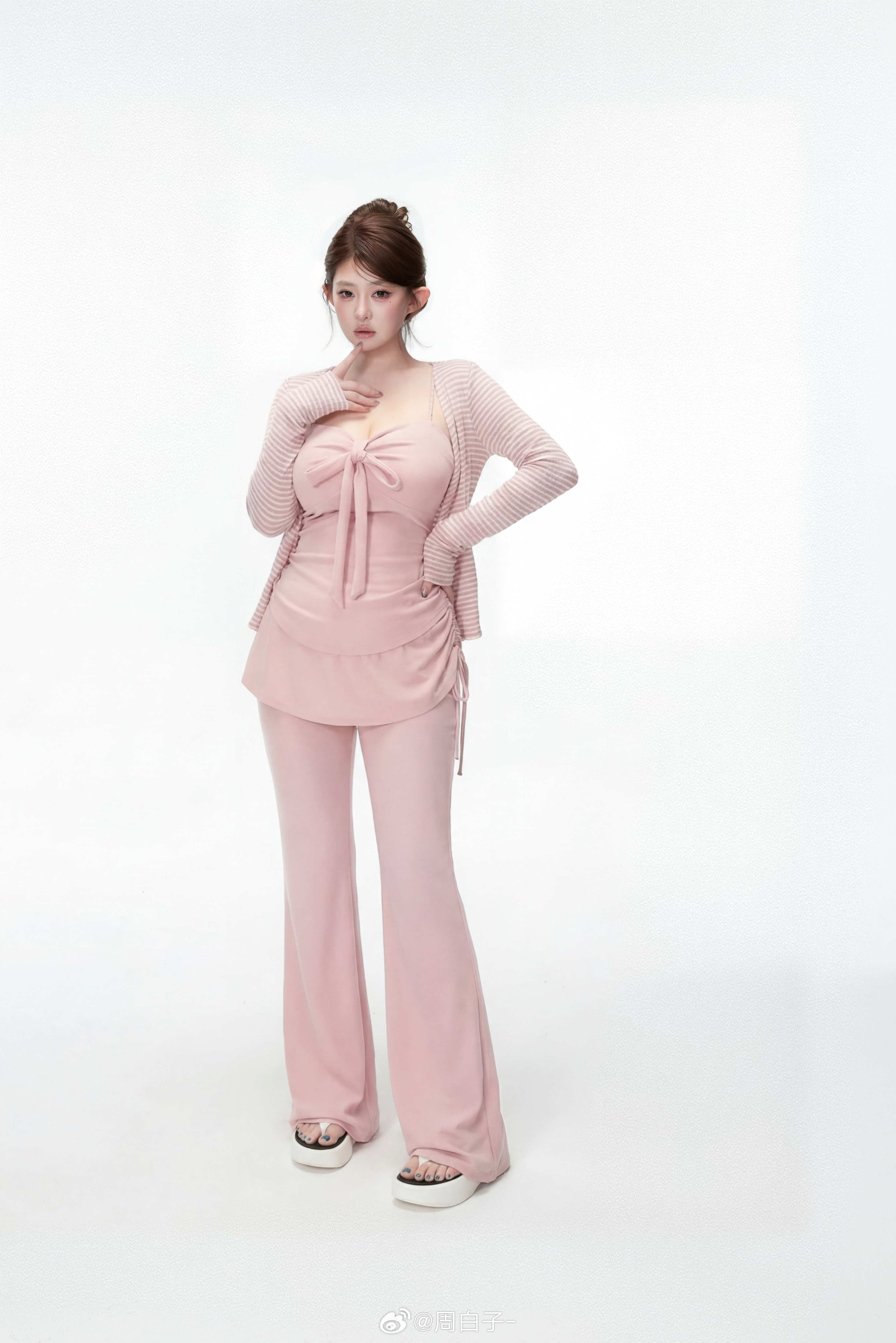 90%莱赛尔的冰淇淋面料🍦摸起来像把云朵裹在身上！☁️软fufu又垂顺～～～夏