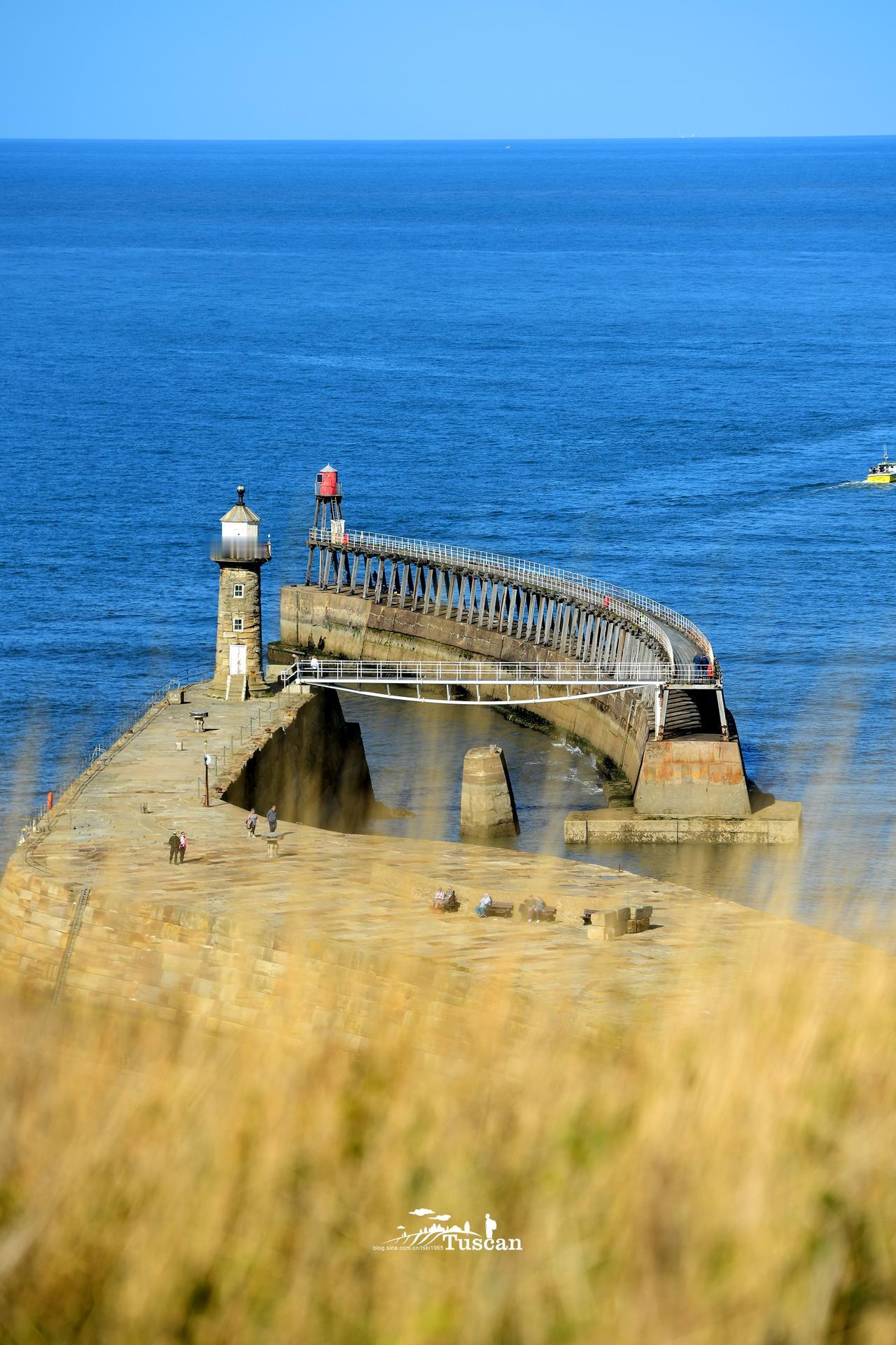 是我到了英国后，一定会疯狂安利的小众旅行地！✨
📍惠特比Whitby位于英国北