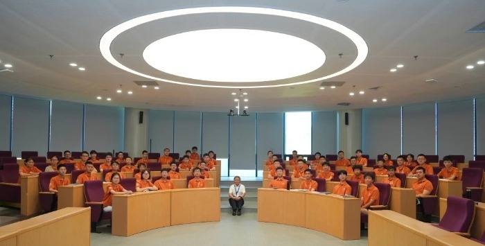 【#福耀科技大学首招50名本科生第一课#】#王树国自曝上大学前做过钻井工# 9月