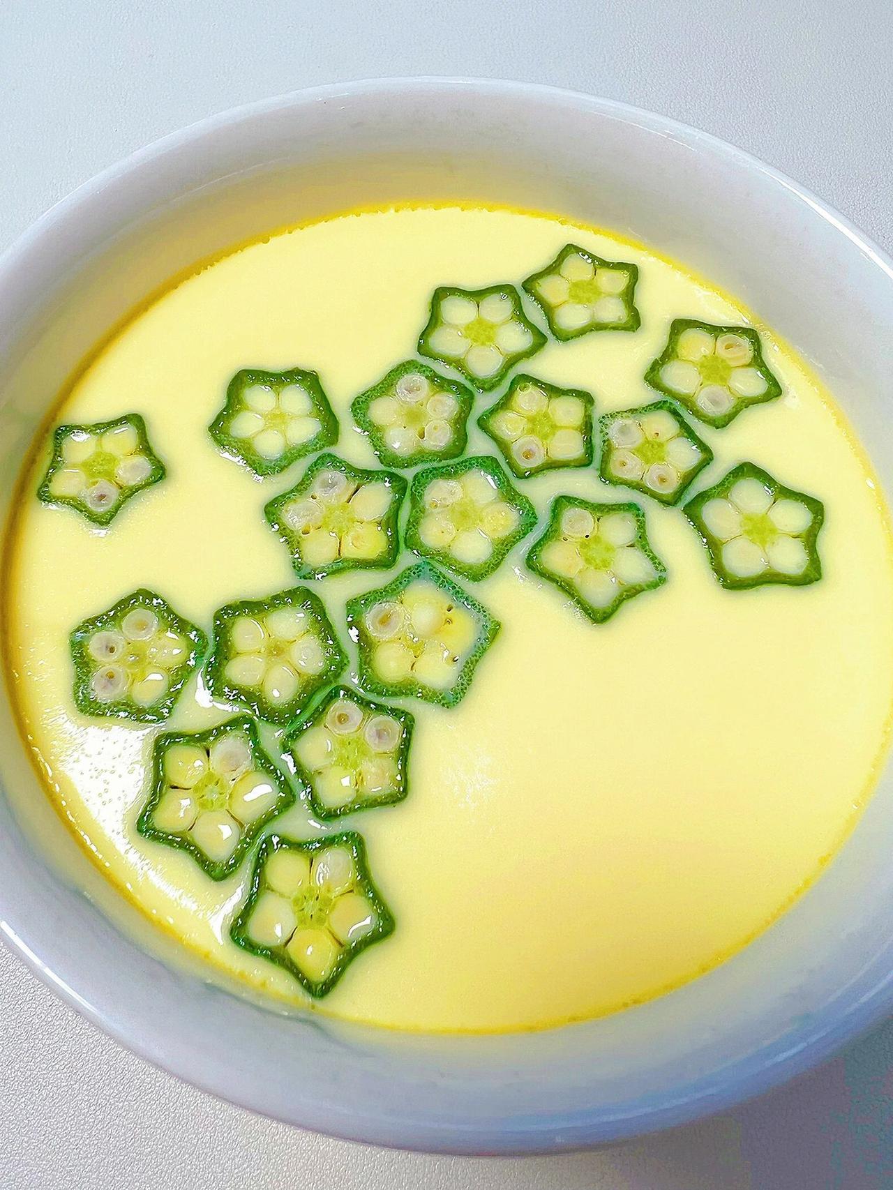 哇！！这碗秋葵蒸蛋羹真的是惊艳到我了

今天给儿子蒸了这个秋葵蛋羹、我儿子直接把