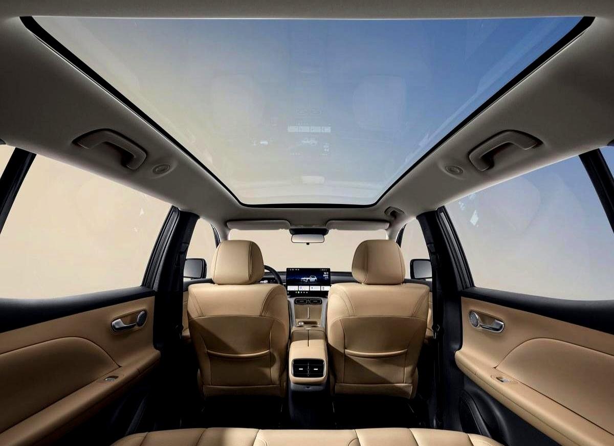 谁说8万块预算买家用SUV，后排就只配坐“板车悬挂”颠到骨头散架？
这年头，有些