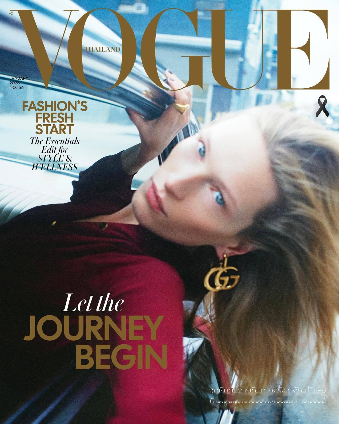 模特Liz Kennedy登上泰版《VOGUE》2026年1月刊封面，演绎Guc