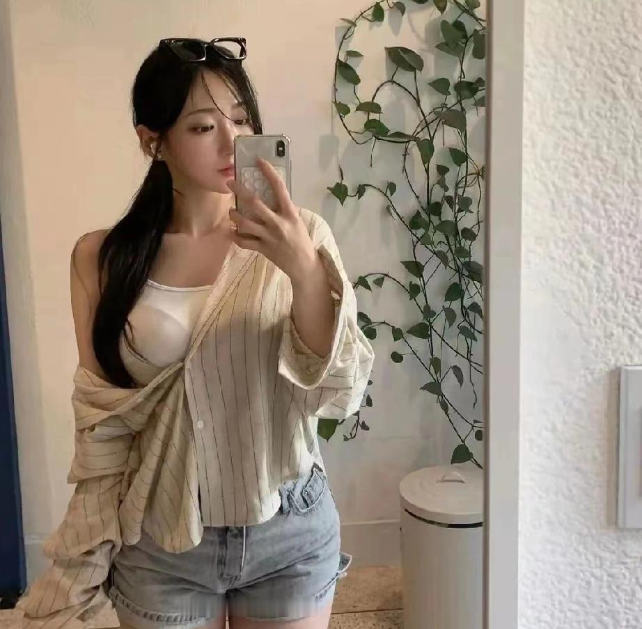 韩国小姐姐
印度奇遇：
金钱邀约背后
的文化碰撞
与旅行真相
 
韩国小姐姐勇闯